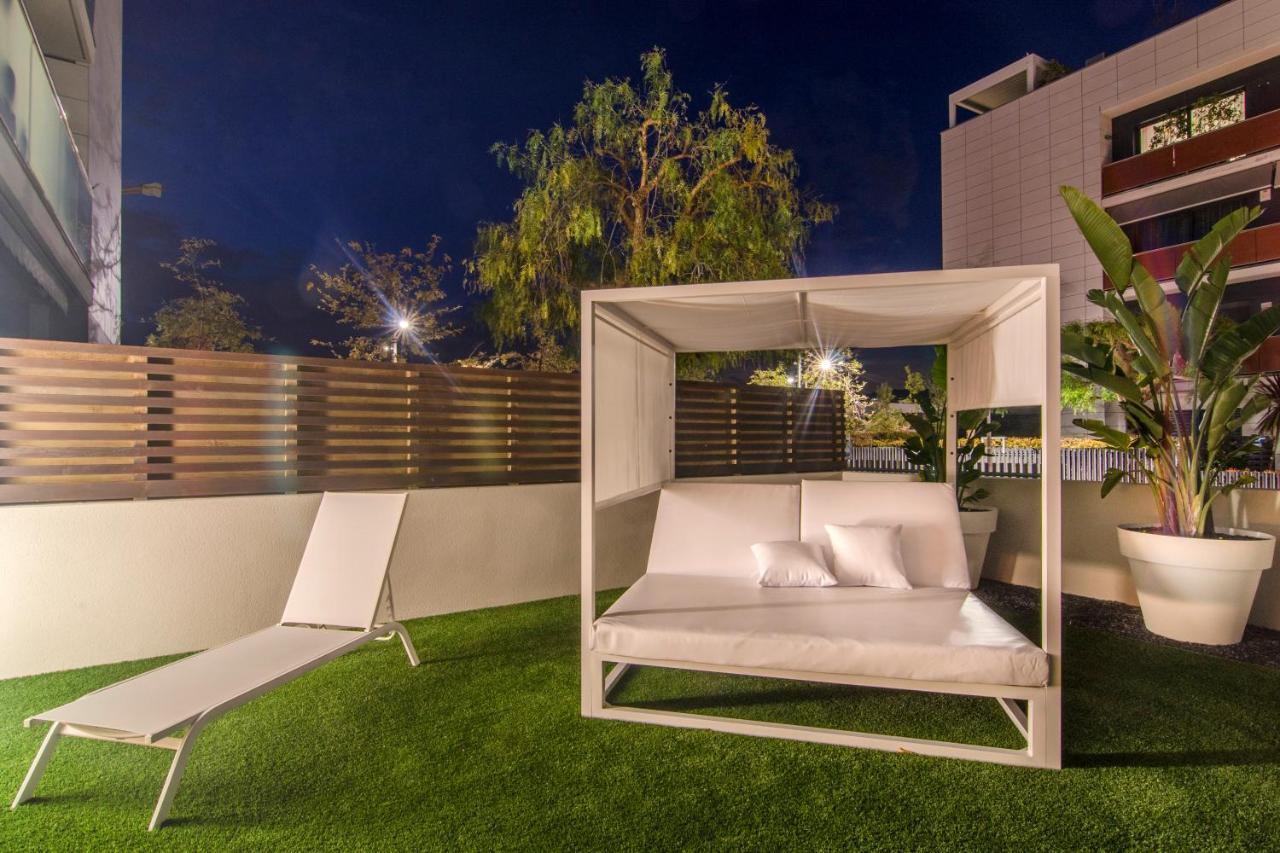 Sitges Spaces Garden Paradise 3 Bedroom, 3 Bathroom, Huge Private Garden-Terrace, Pool- Sleeps Up To 8 Экстерьер фото