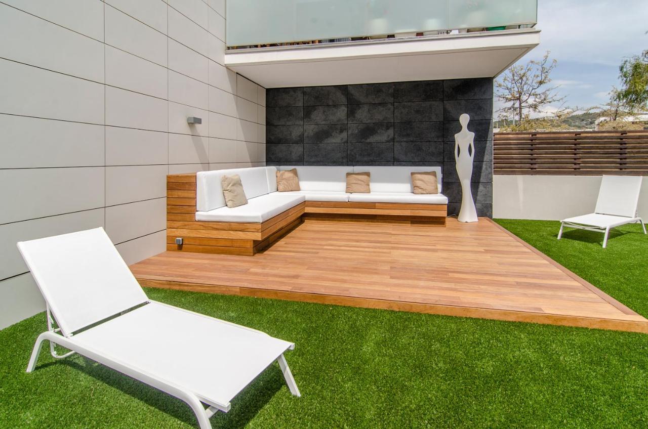 Sitges Spaces Garden Paradise 3 Bedroom, 3 Bathroom, Huge Private Garden-Terrace, Pool- Sleeps Up To 8 Экстерьер фото